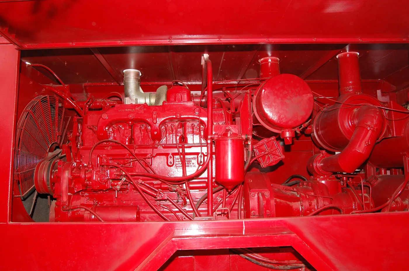 Engine and airend bay during service